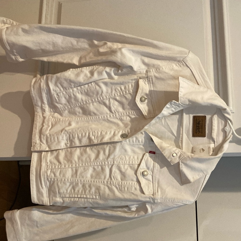 Ladies levi’s jacket